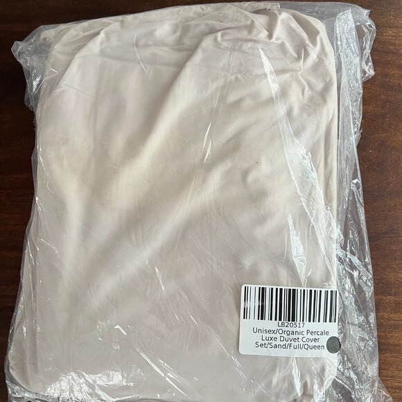 NEW: Quince, Organic Percale Luxe Duvet Cover Set, Sand, Full/Queen - Picture 2 of 6